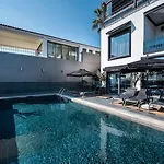Ξενοδοχείο Art & Interiors