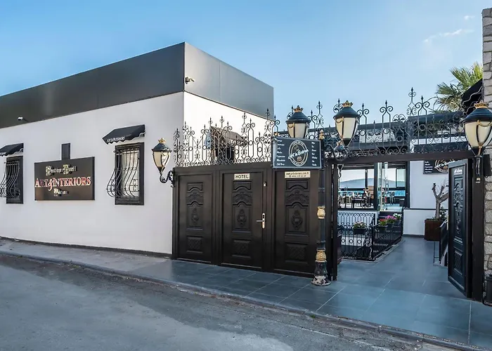 Ξενοδοχείο Art & Interiors