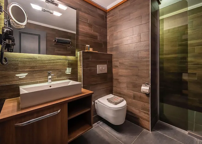 Ξενοδοχείο Art & Interiors 2*