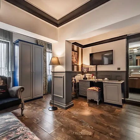 Art & Interiors 2* 博德鲁姆